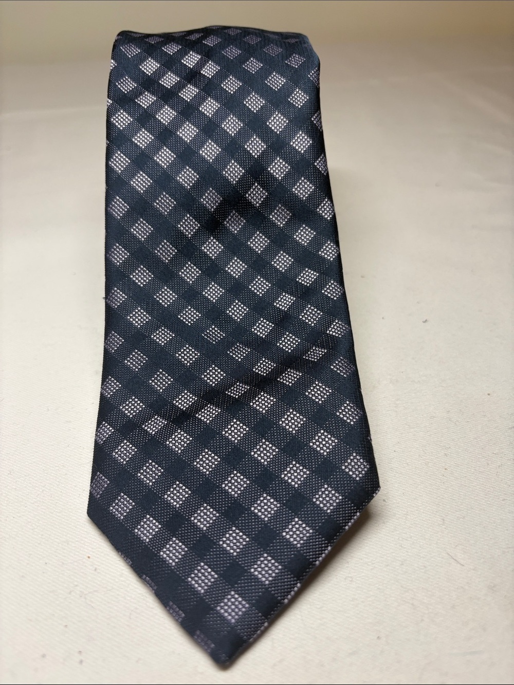 Hugo Boss Navy Patterned Silk/Poly Blend Tie